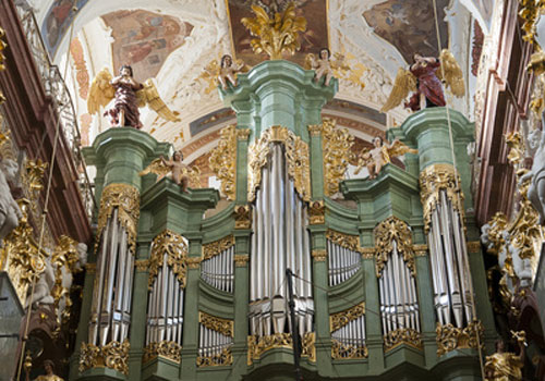 Black Madonna and Monastery in Czestochowa | KRAKOW PRIVATE TOURS-1